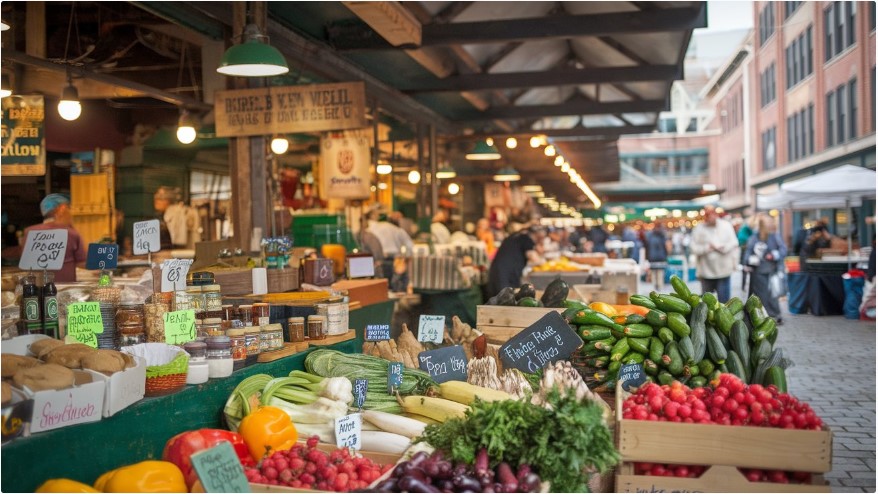 Discover Hidden Gems: Best Local Markets Across America